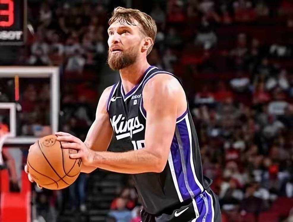 包含赛后体能课后,萨克拉门托国王复出首秀备战欧篮联,目标明确,团队化学反应显著的词条九游娱乐