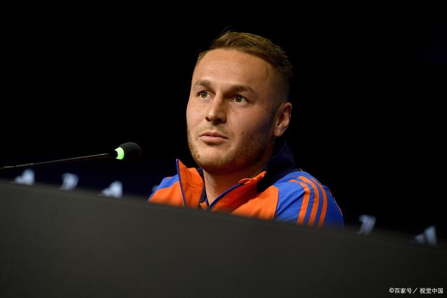 清晨德甲焦点战，埃因霍温造点机会，球迷炸锅，赛季目标并未改变的简单介绍九游旧版本下载链接