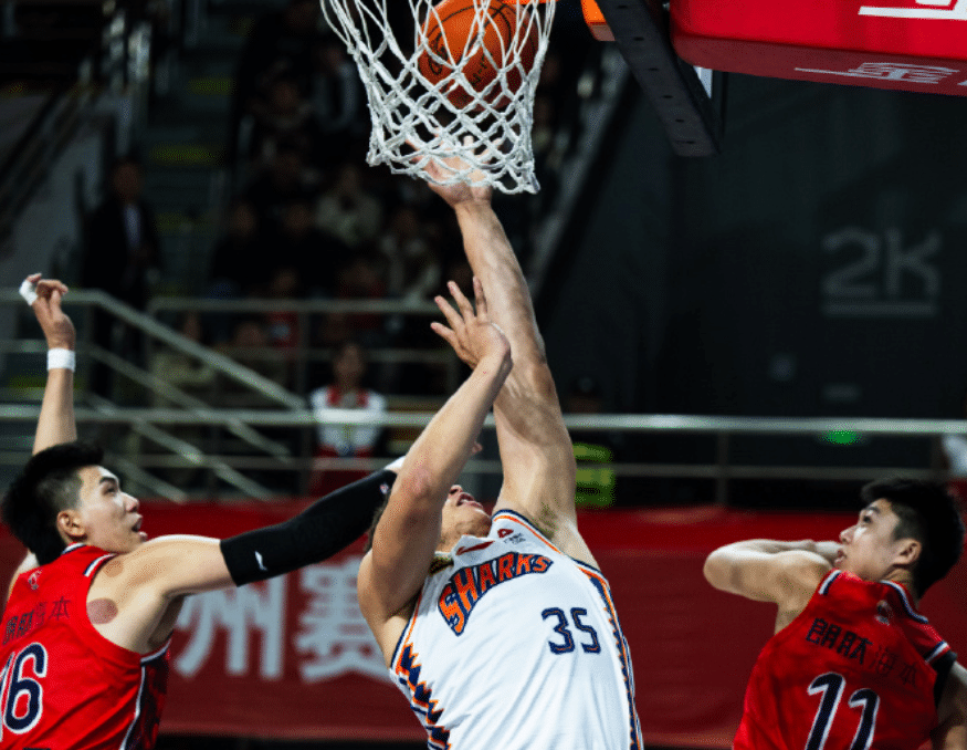 国际比赛日深圳男篮备战西甲；外线爆发细节曝光；气氛紧张；球队文化再被提及的简单介绍九游娱乐