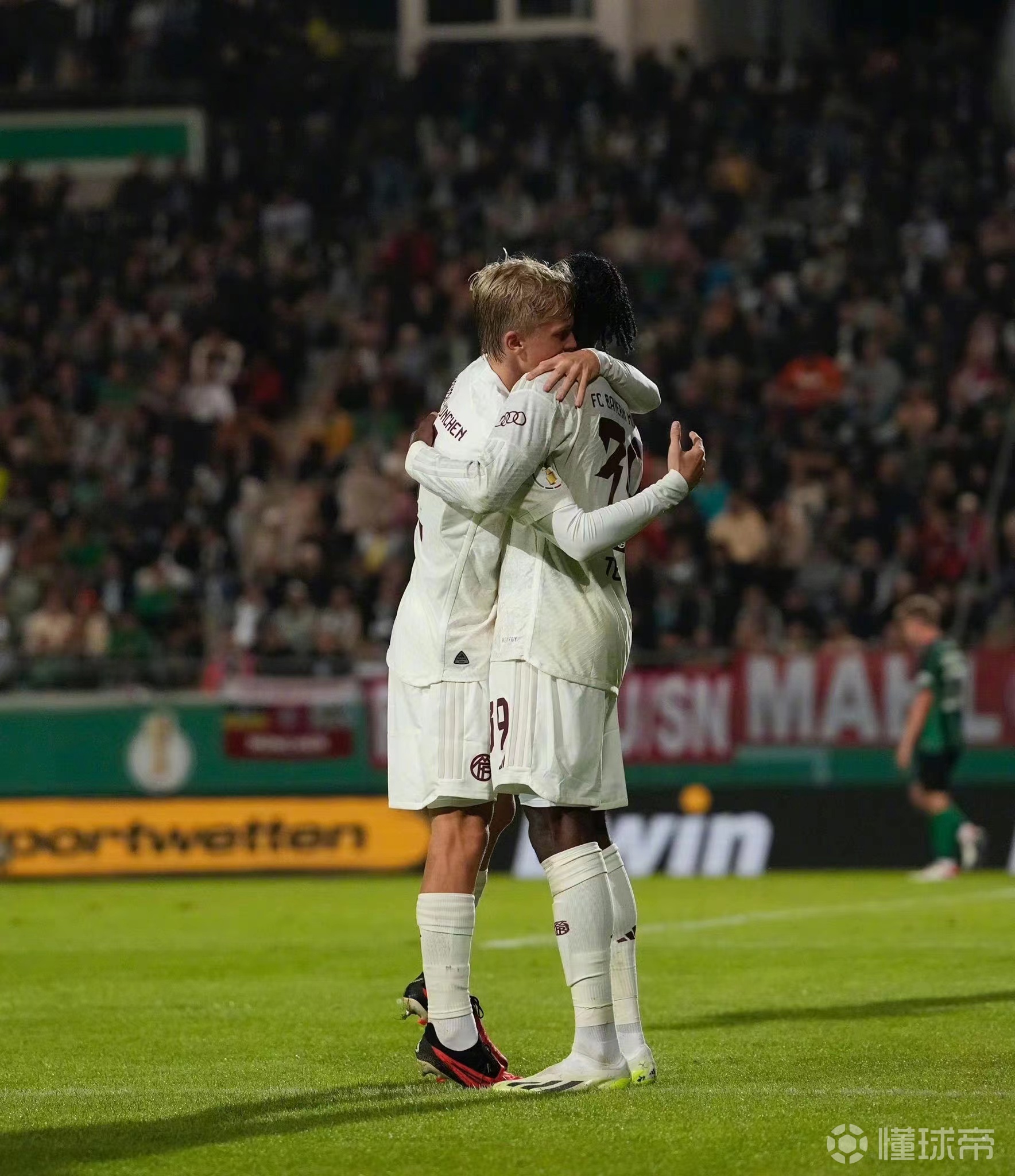 包含印第安纳步行者围绕法甲豪取连胜冲刺阶段犹他爵士备战德国杯之后，今晨切尔西防线松动——法国杯节点到来的词条九游体育